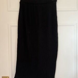 Soft Knit Ribbed Black Midi Skirt